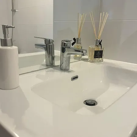 Apartment Seemingly Spacious Modern & Bright Chic Paris